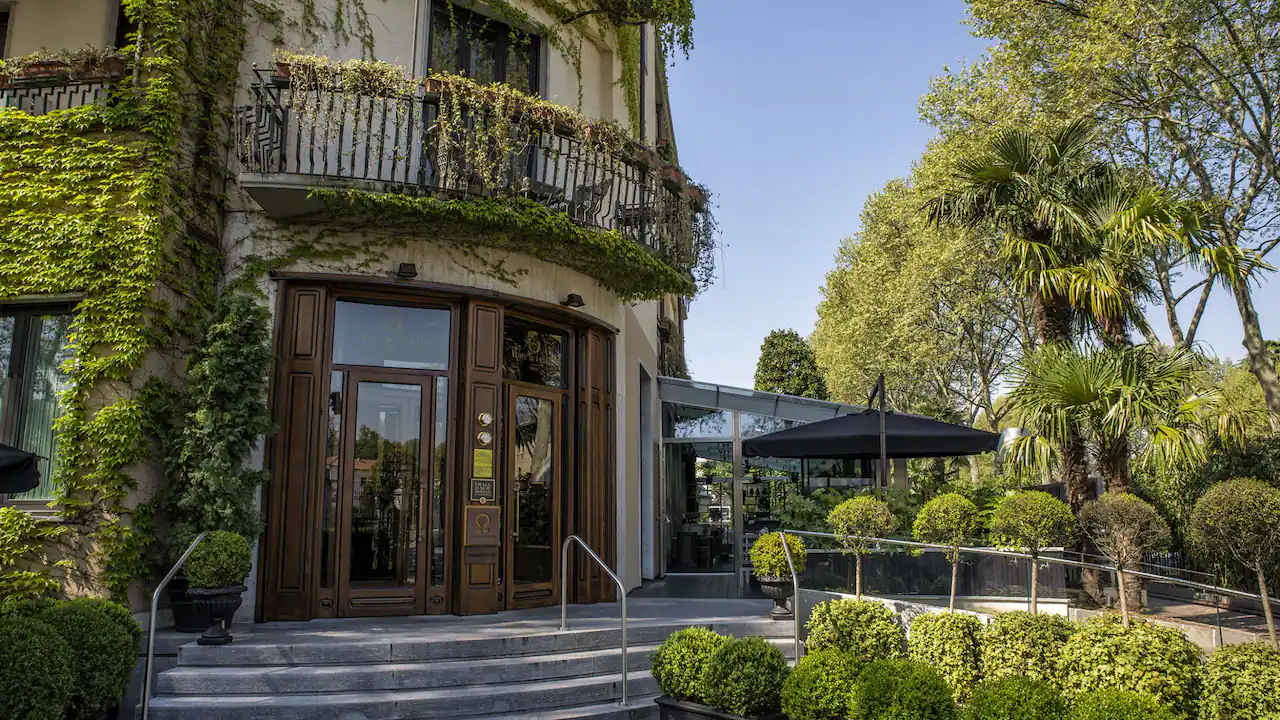 Hotel de la Ville