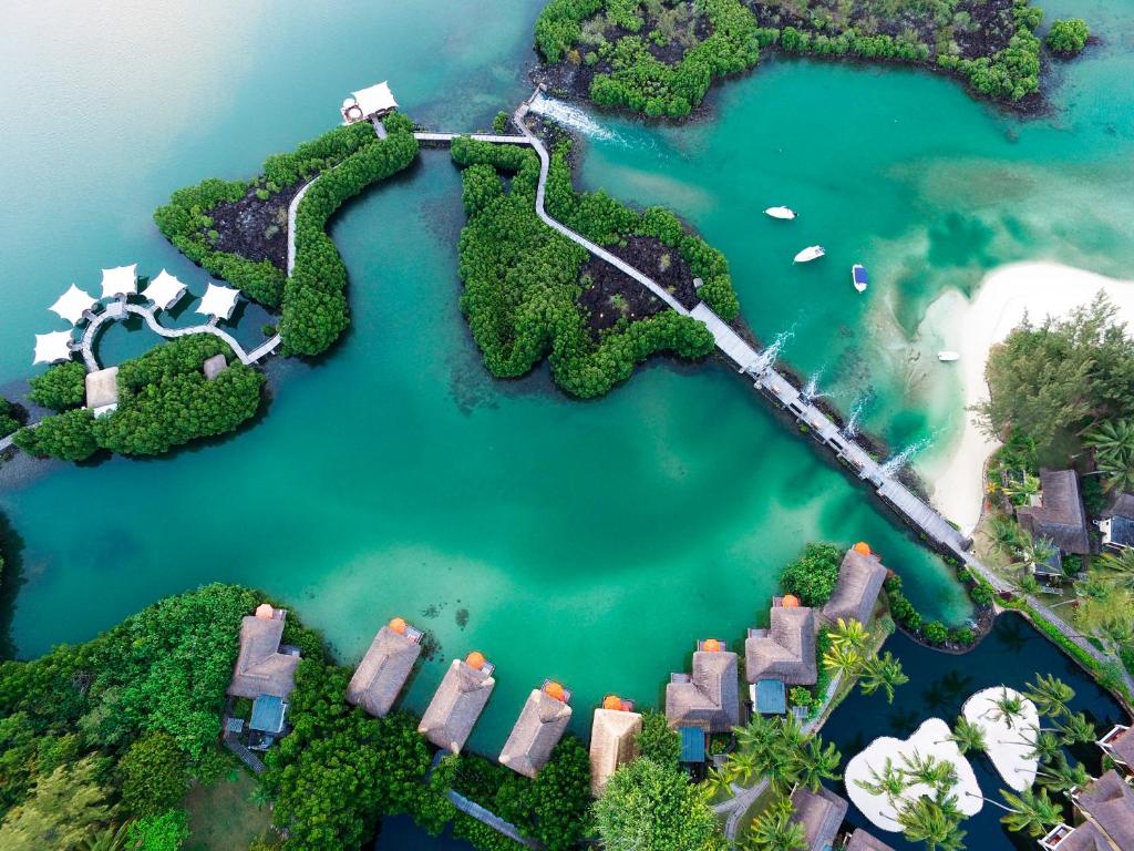 Constance Prince Maurice 5-Star Luxury Beach Resort Poste de Flacq, Mauritius