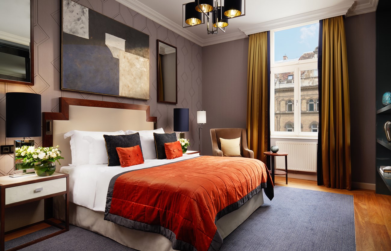 Corinthia Hotel