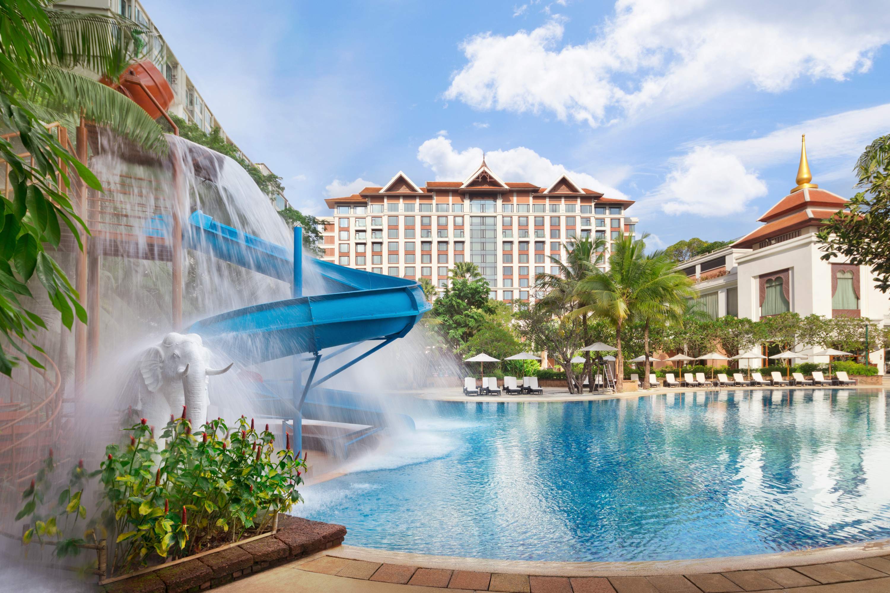 Shangri-La Hotel