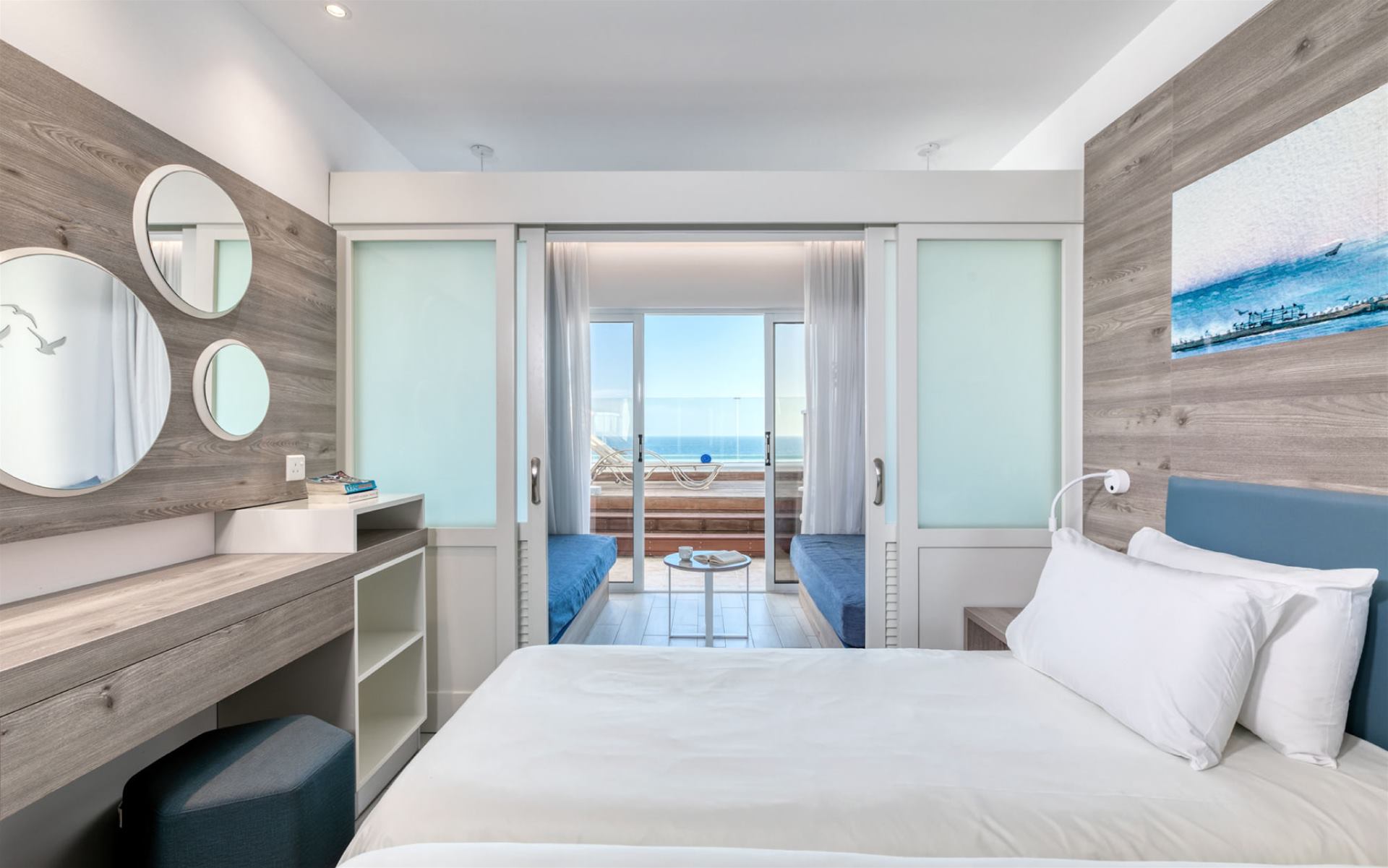 Atlantica Aeneas Hotel