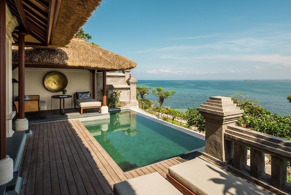 Four Seasons Resort Bali at Jimbaran Bay Luxury 5-Star Beach Resort in Bali, Indonesia