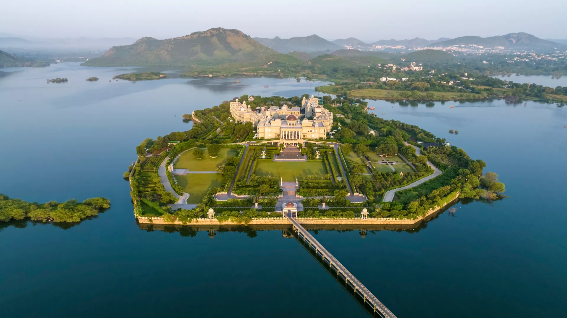 Raffles Udaipur Luxury Hotel on Udai Sagar Lake, Udaipur, Rajasthan, India