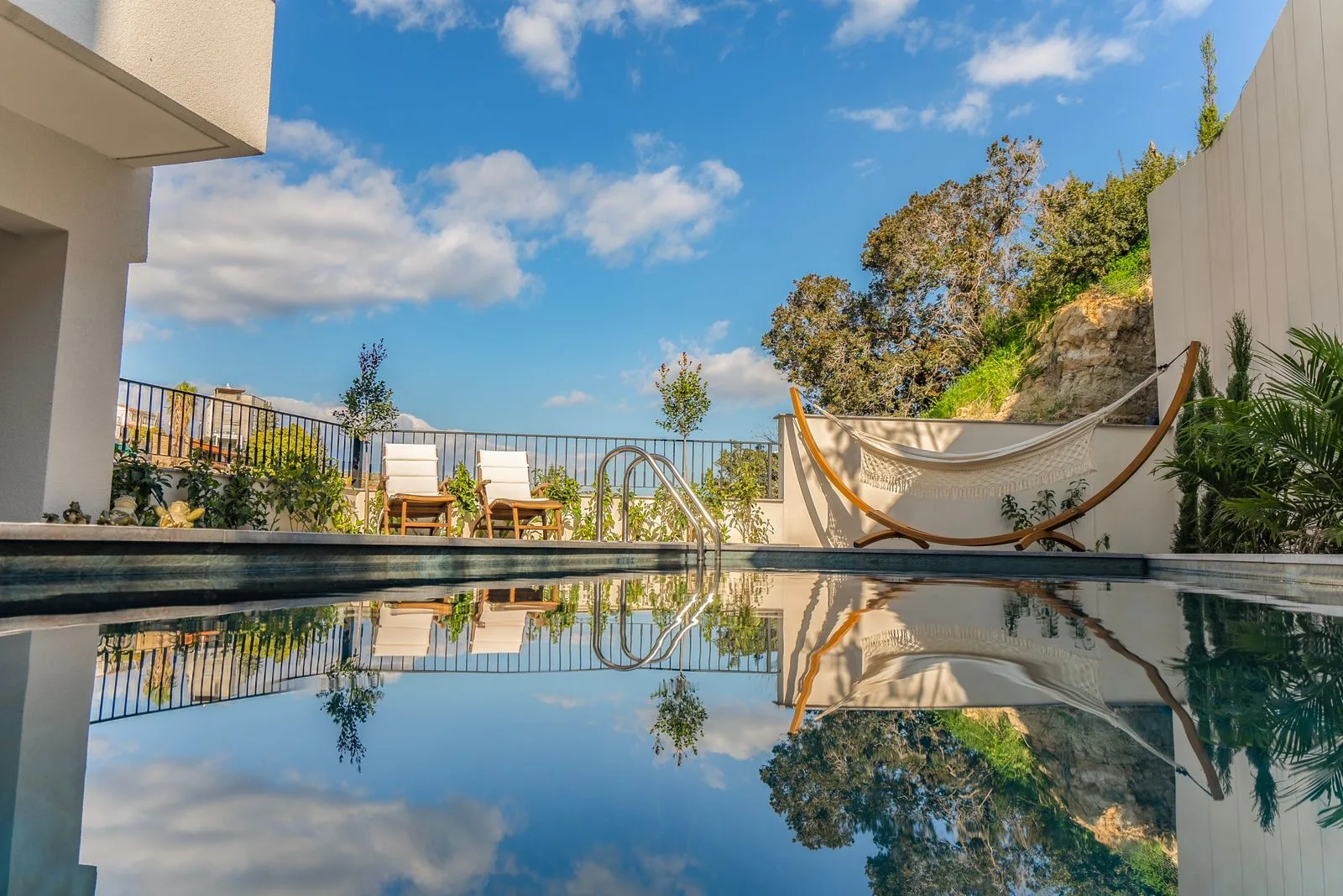 Elegant 3-Bedroom Apartments for Sale with Expansive Verandas in Germasogeia, Limassol