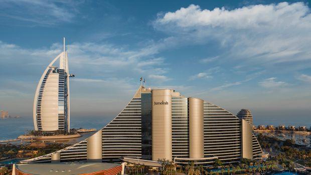 Jumeirah Beach Hotel The Best 5-Star Luxury Beach Resort Dubai United Arab Emirates, UAE