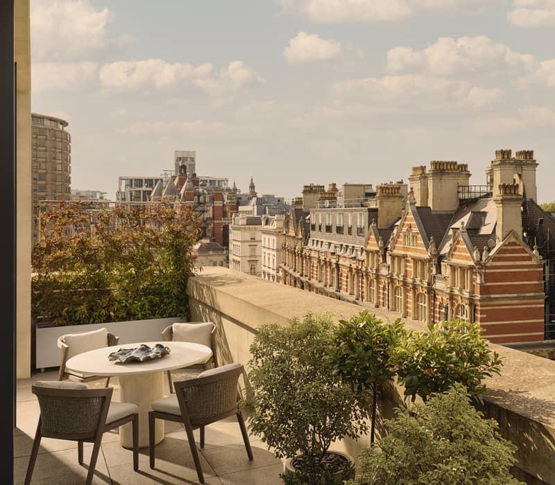 The Guardsman Hotel L.V.X. Collection Luxury 5-star Boutique Hotel in Westminster, London