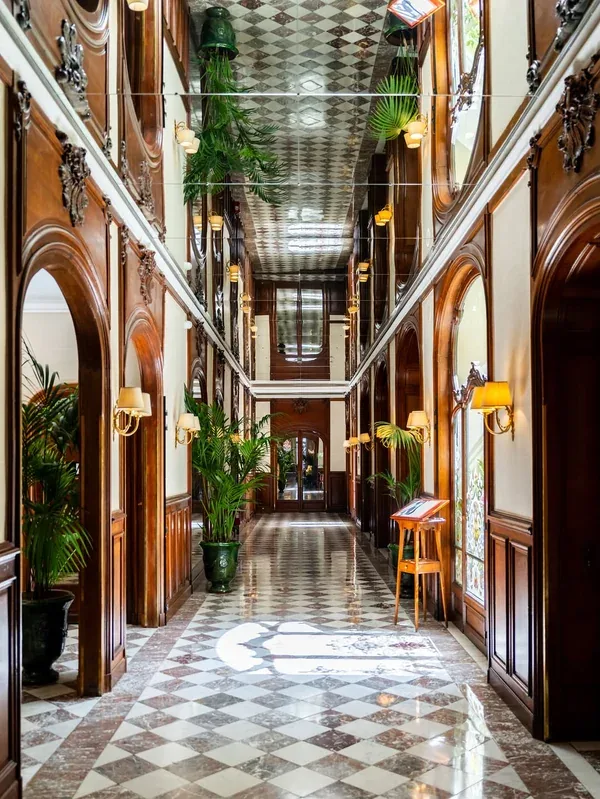 Hôtel Regina Louvre – 5-Star Luxury Hotel Paris, France